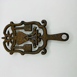 Wilton Trivet Vintage Cast Iron Brooms Doves Hearts Pennsylvania Dutch